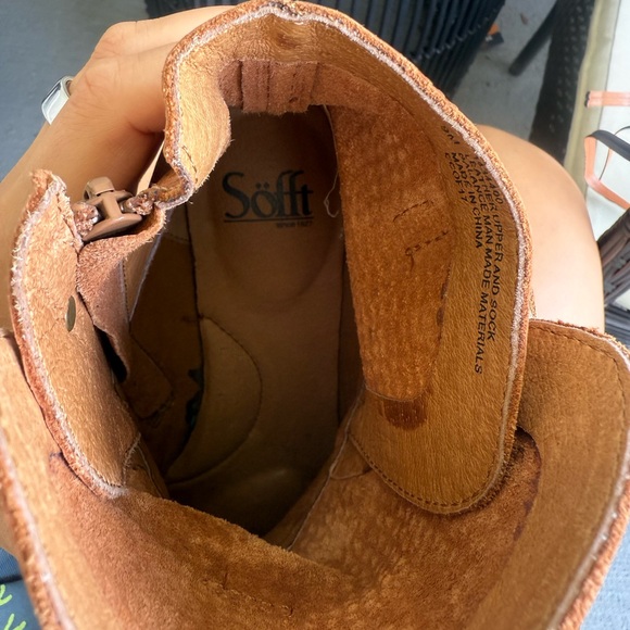 Sofft Baywood Brown Textured Ankle Booties - Picture 7 of 7